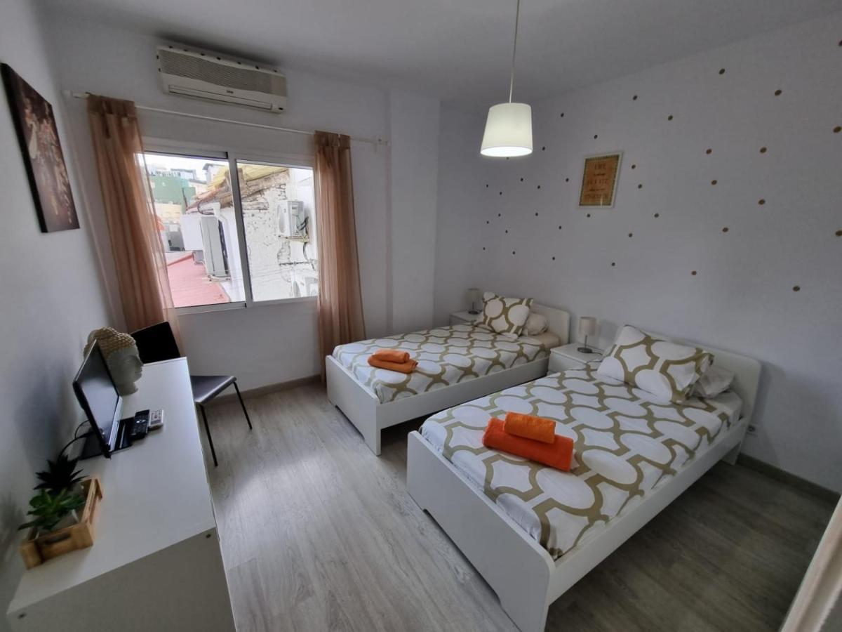 Apartamento Con Encanto "Larios Street" Apartment Malaga Luaran gambar