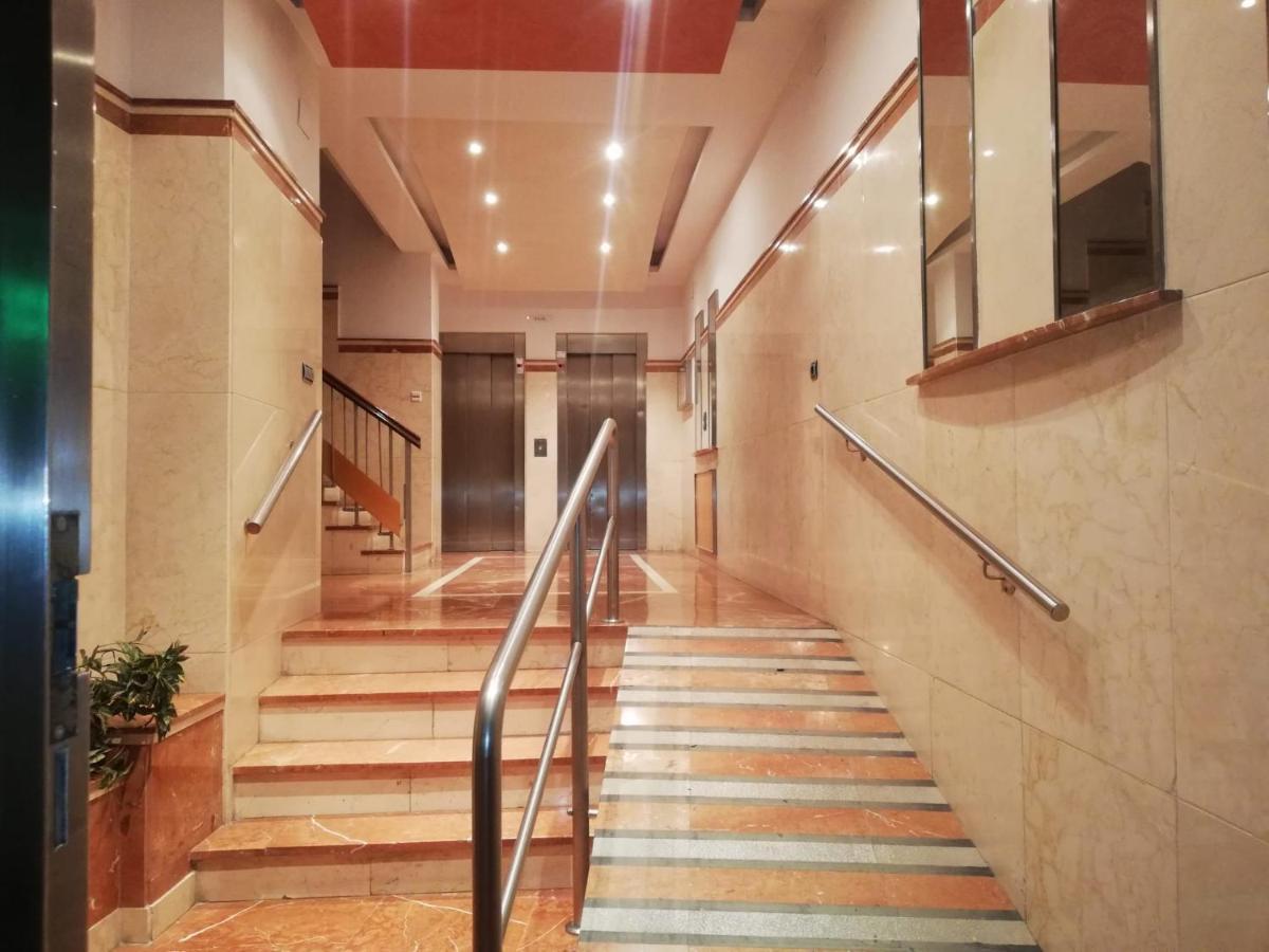 Apartamento Con Encanto "Larios Street" Apartment Malaga Luaran gambar