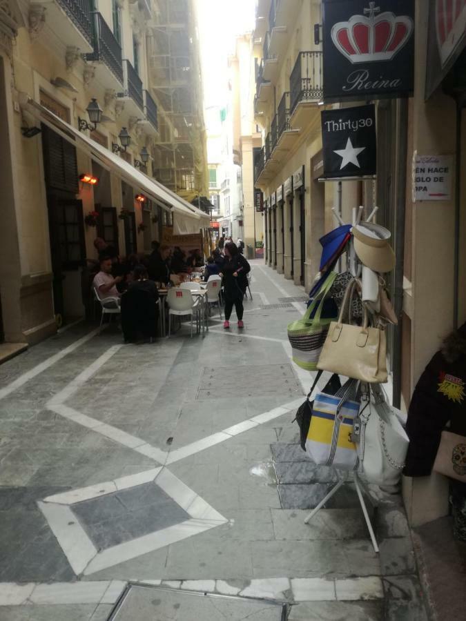 Apartamento Con Encanto "Larios Street" Apartment Malaga Luaran gambar