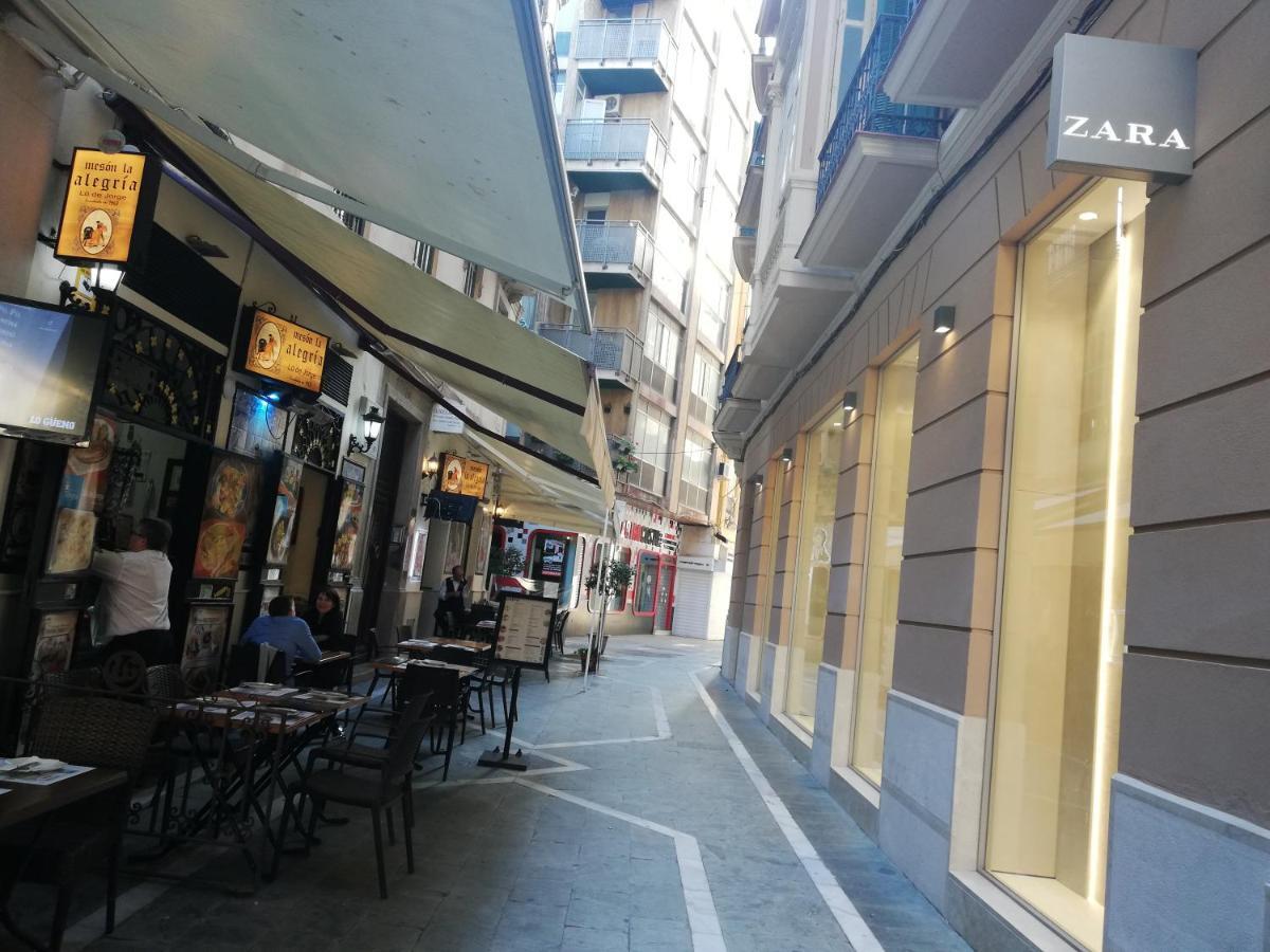Apartamento Con Encanto "Larios Street" Apartment Malaga Luaran gambar